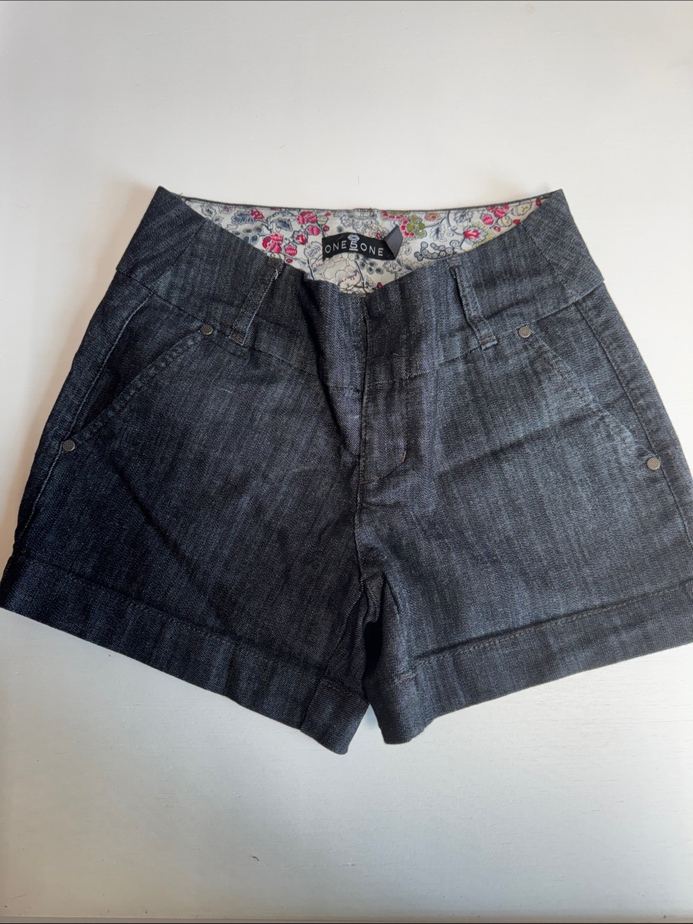 one 5 one Dark Gray Denim-Style Women's Shorts size 4